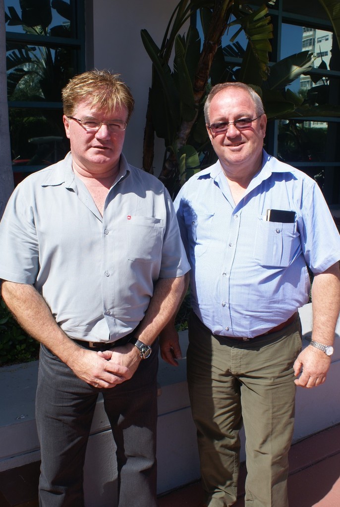 A ’pair of Davids’, Avante Sales chief David Hazlett (right) with Avante Sales Melbourne’s David Hughes about to enter the Miami Beach Convention Centre, What’s the betting a visit to the Bayliner display would be on their agenda? © Bob Wonders